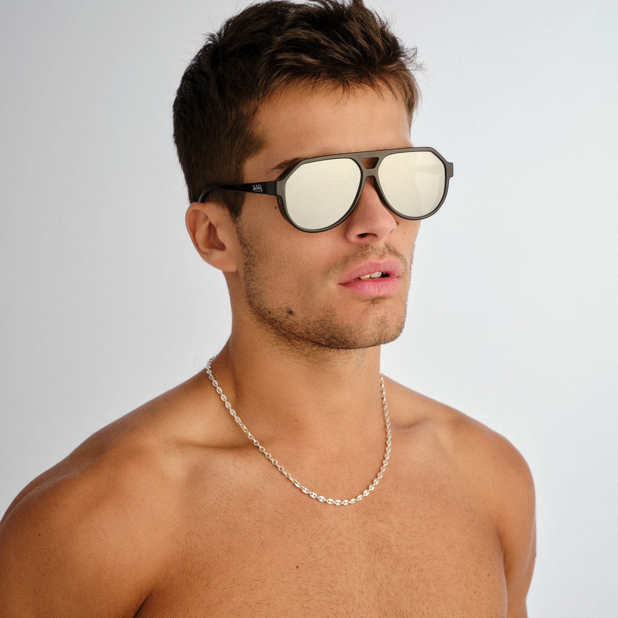VON DUTCH x AIRE SHAMELESS SUNGLASSES - BLACK - Image 4