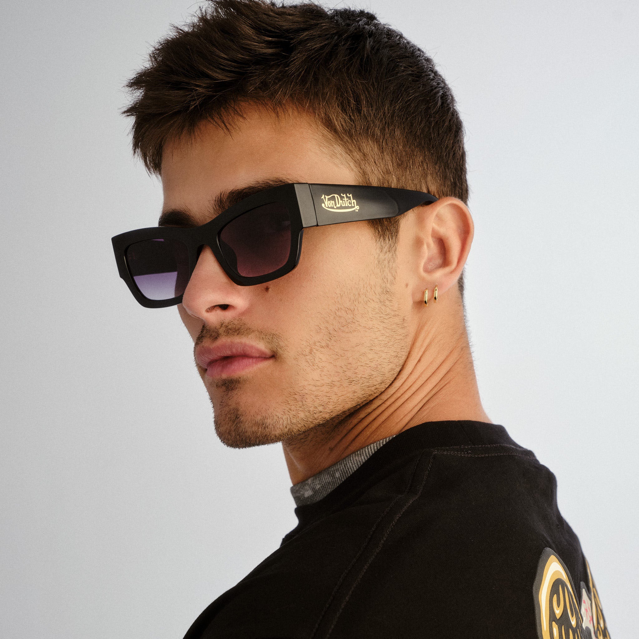 VON DUTCH x AIRE VENDETTA SUNGLASSES - BLACK - Image 4